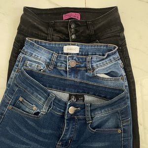 3 pair of skinny jeans